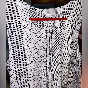 Van Heusen Women’s Black & White Tank-Top